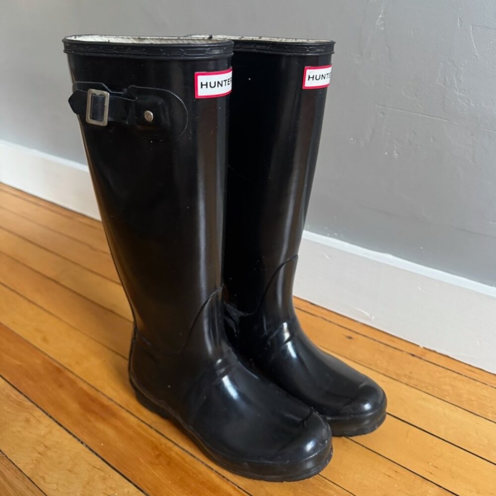 Glossy Hunter Rain Boots w/ Fleece Liner